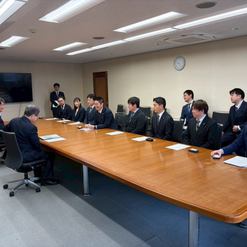 提言中間報告書手交7